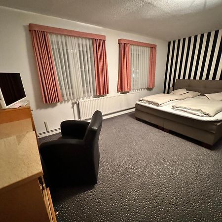 Hotel Und Restaurant Pinkenburg ヴェニッヒセン エクステリア 写真