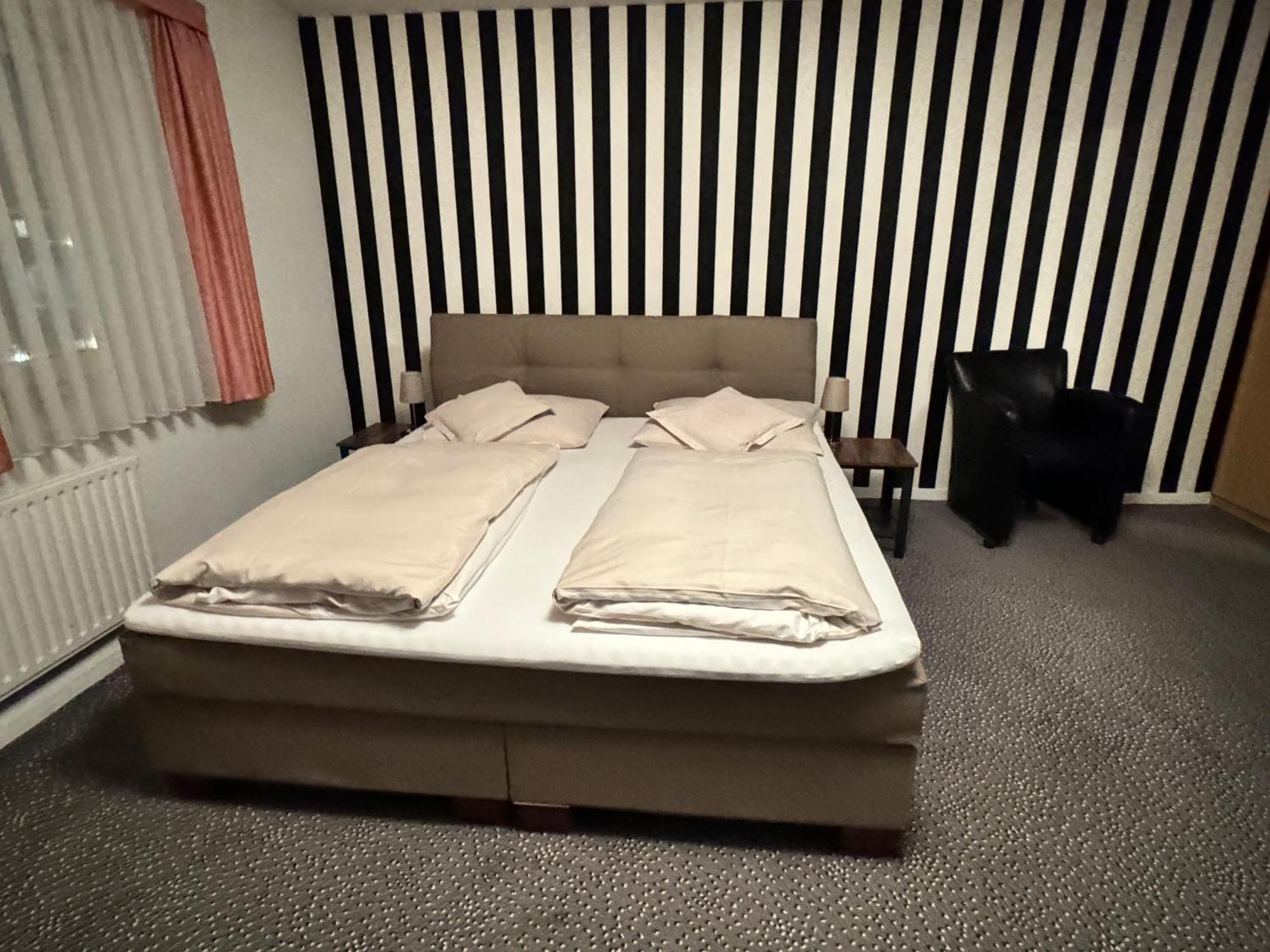 Hotel Und Restaurant Pinkenburg ヴェニッヒセン エクステリア 写真